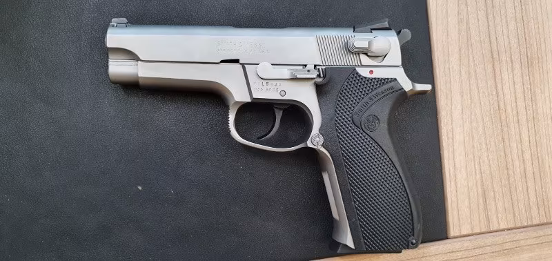 Tertemiz Smith Wesson 5906