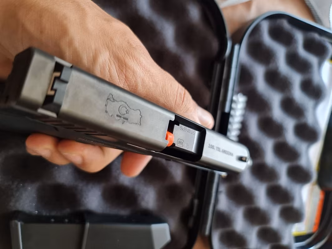 Glock 43X 100. Yıl Özel Seri TURK seri numaralı