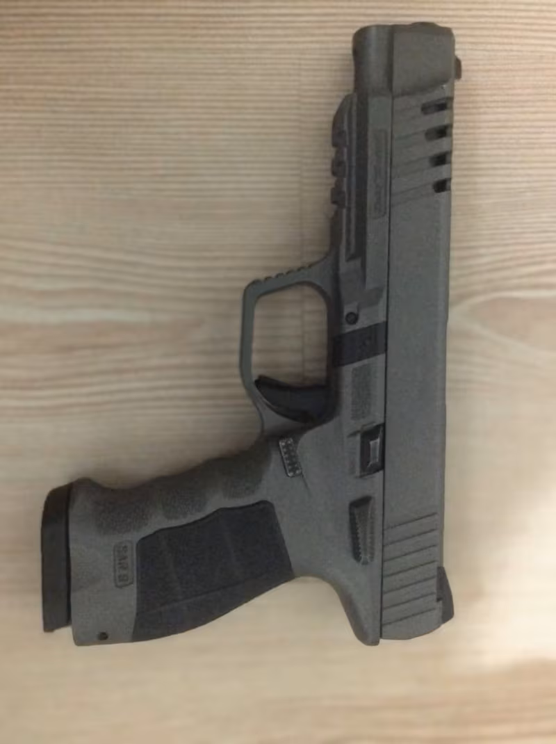 Askeri personelden satılık almaya hak olan herkes alabilir