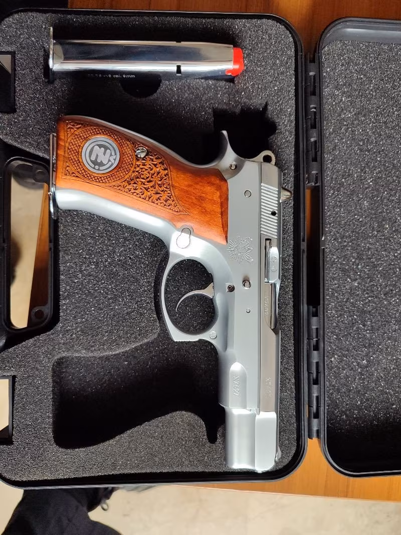 Trmız tıpranmamıs cz75 b