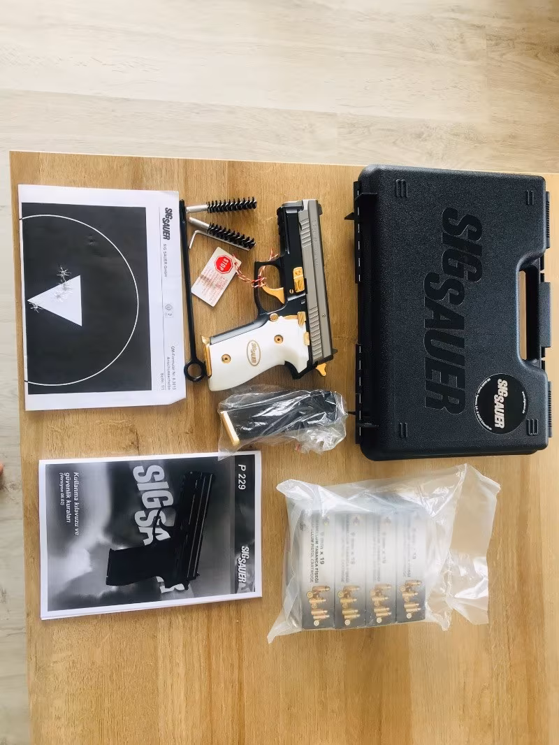 Sig Sauer P229 Two Tone Sport