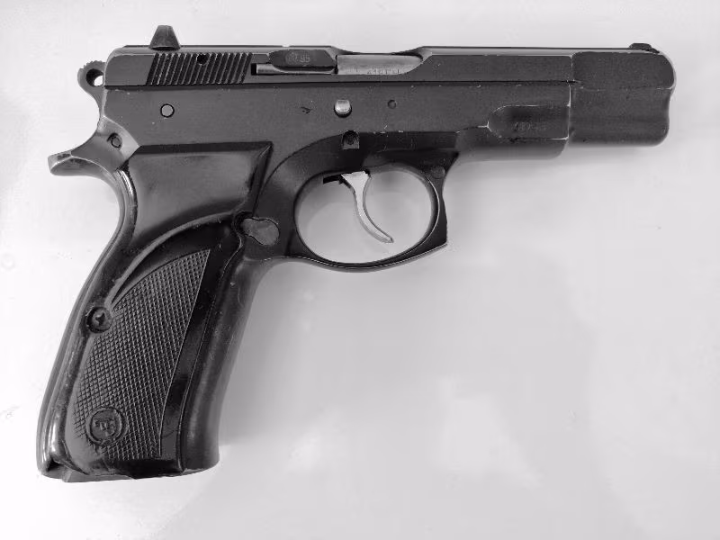 EMEKLİ POLİSTEN SAAT GİBİ ORJİNAL CZ 75 B