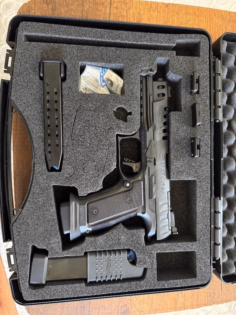 Walther Q5 Black ribbon