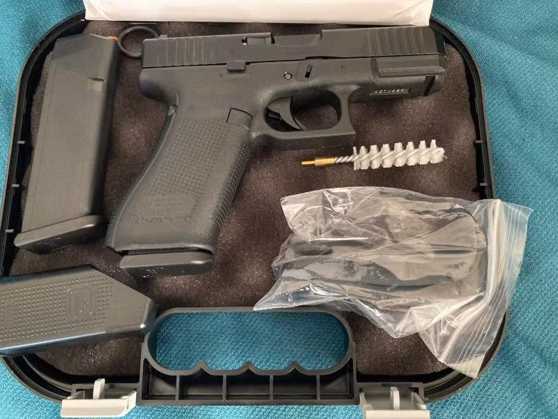 SIFIR GLOCK 45  İLK DEFA VESINIRLI SAYIDA GELEN 17+1 ŞARJÖR KAPASİTELİ ÖZEL TABANCA