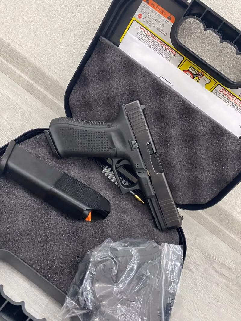 GLOCK 17 GEN 5 100. YIL SERİSİ EKSTRAAA TÜRKİYE 1071 SERİ NOLU TÜRKİYENİN EN ÖZEL TEK SİLAHI
