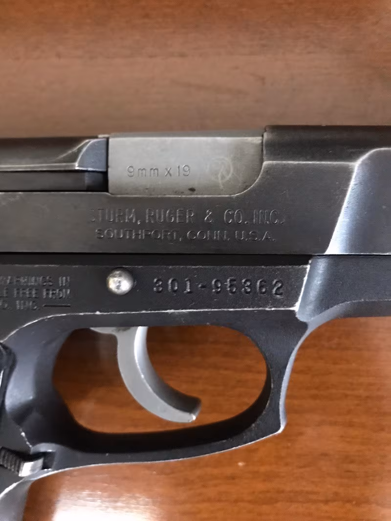 Emekli emniyet müdüründen satılık Ruger P85