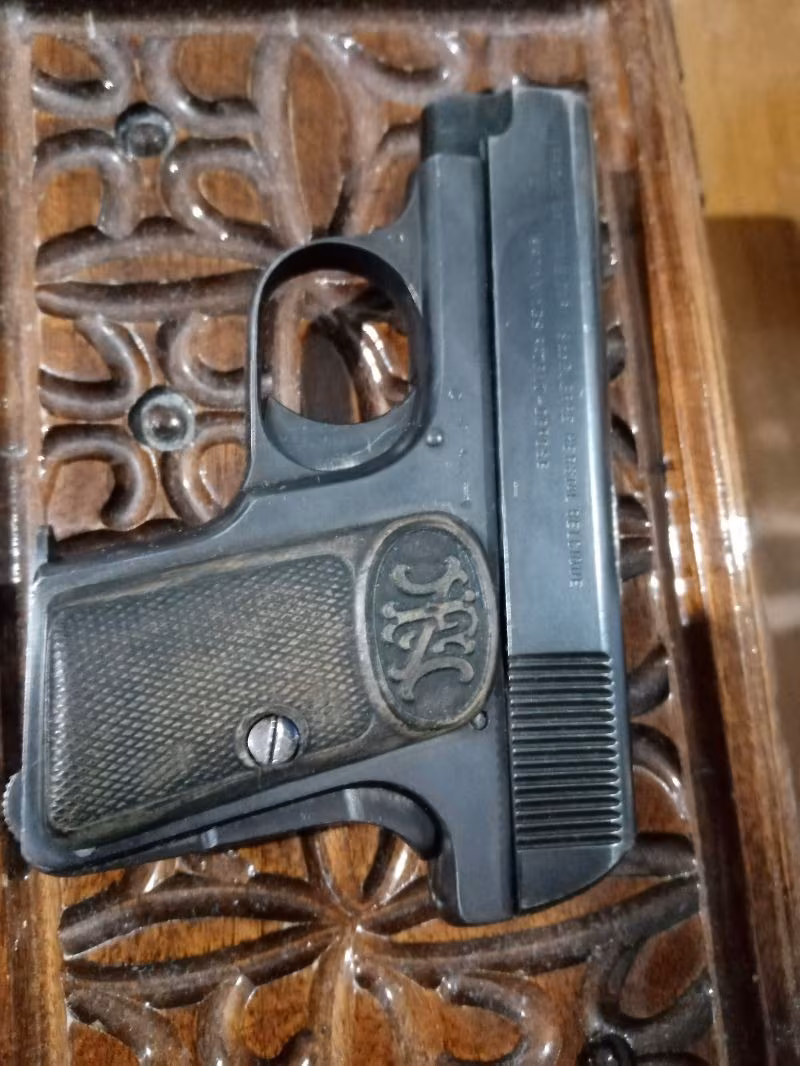 6.35 Belçika Brovning Emekli Kamu