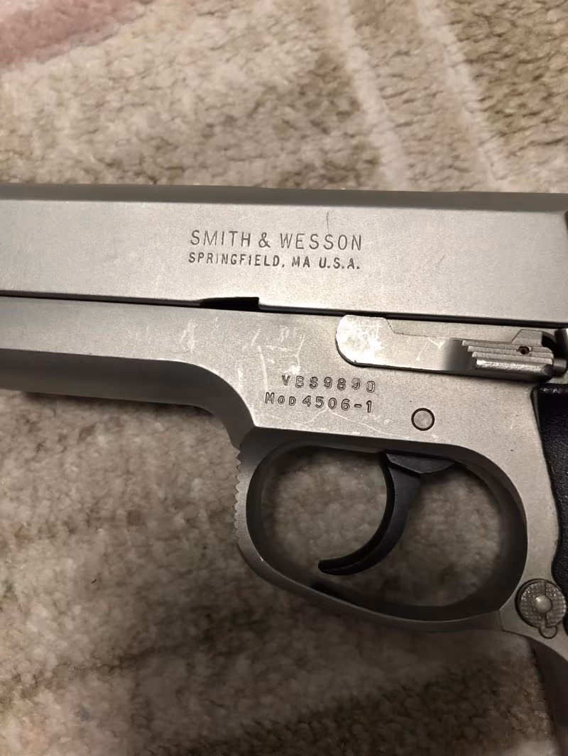 Smit wesson 45 acp