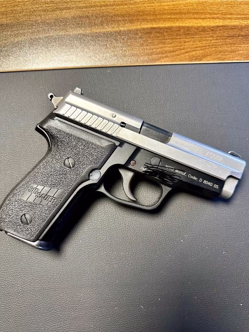 TEMİZ KULLANILMIŞ SIG SAUER P229 TWO TONE GERMANY