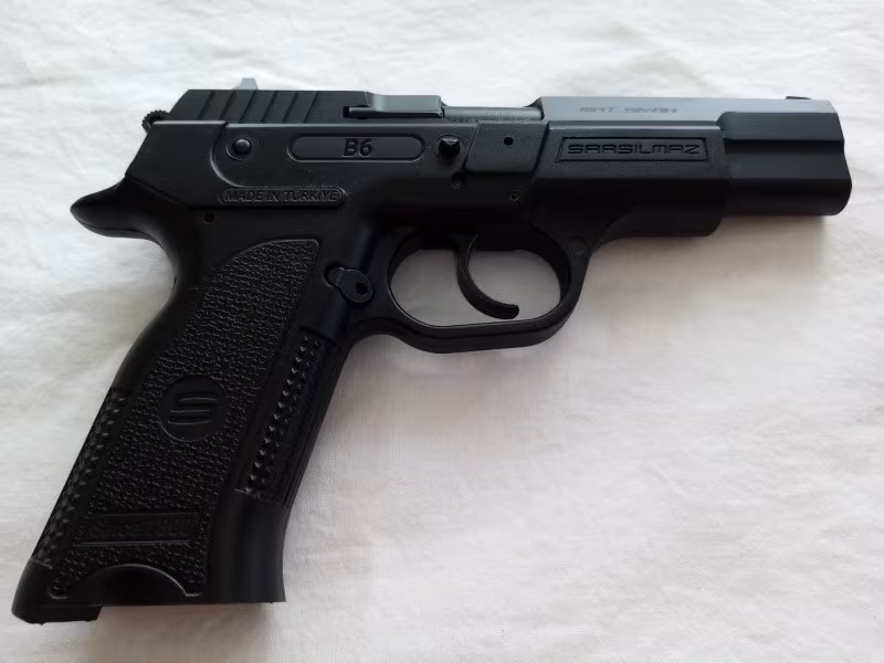 BAYANDAN TEMİZ TAŞIMA RUHSATLI SİLAH