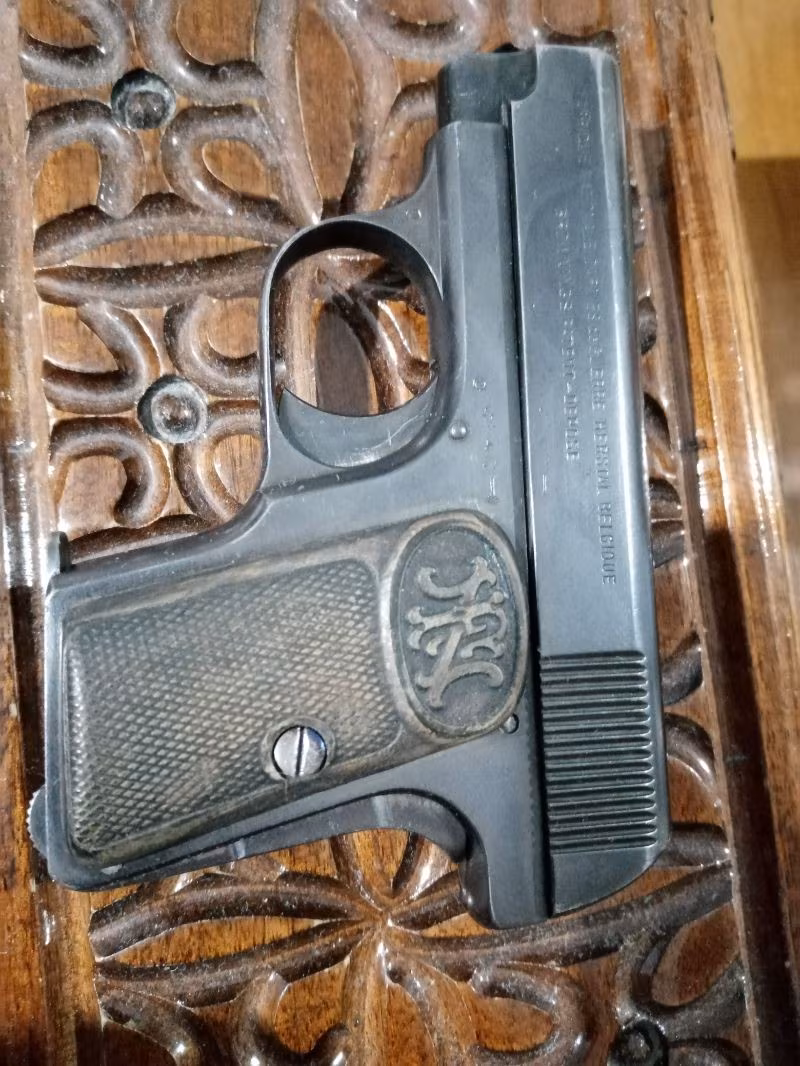 6.35 Belçika Brovning Emekli Kamu