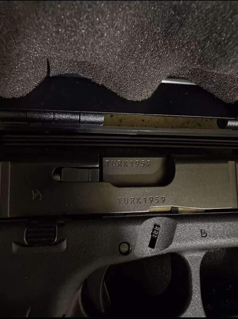 100. YIL TURK SERİ NO’LU GLOCK 19 GEN5 BAYRAKLI MODEL