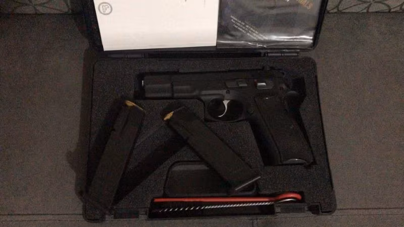 Sıfır ayarında CZ 75b