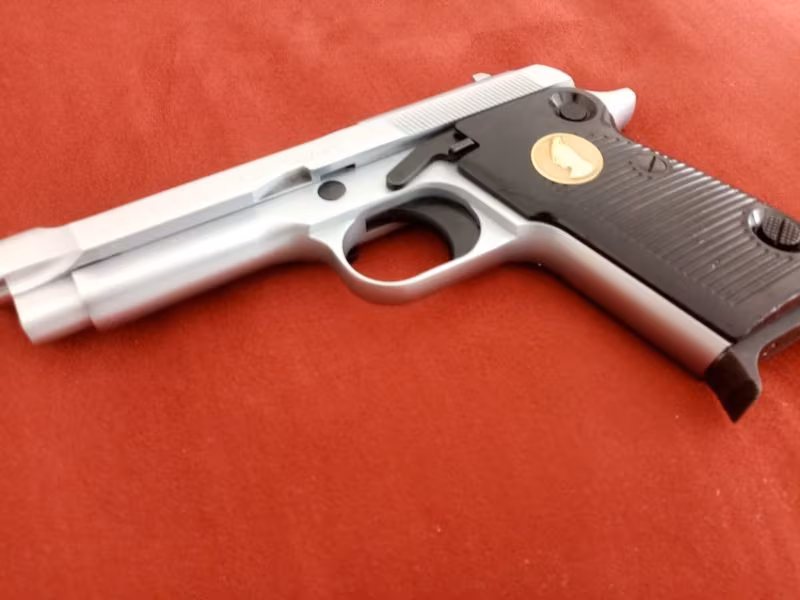 ÇOK TEMİZ TARIQ BERETTA