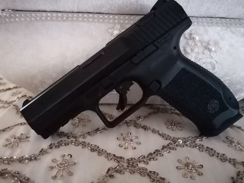 Çok az kullanılmış canik tp9 v2