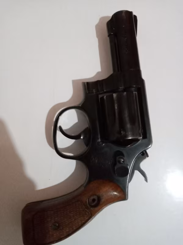 Emekli Polis ten smith wesson