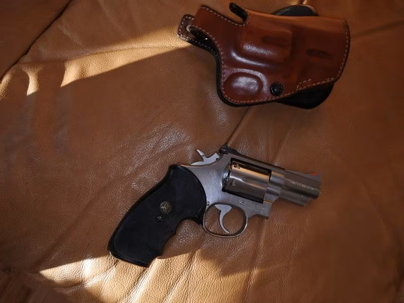 2.el az kullanılmış silahımı satıyorum..