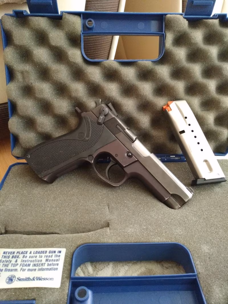 Smith & wesson ruhsatlı