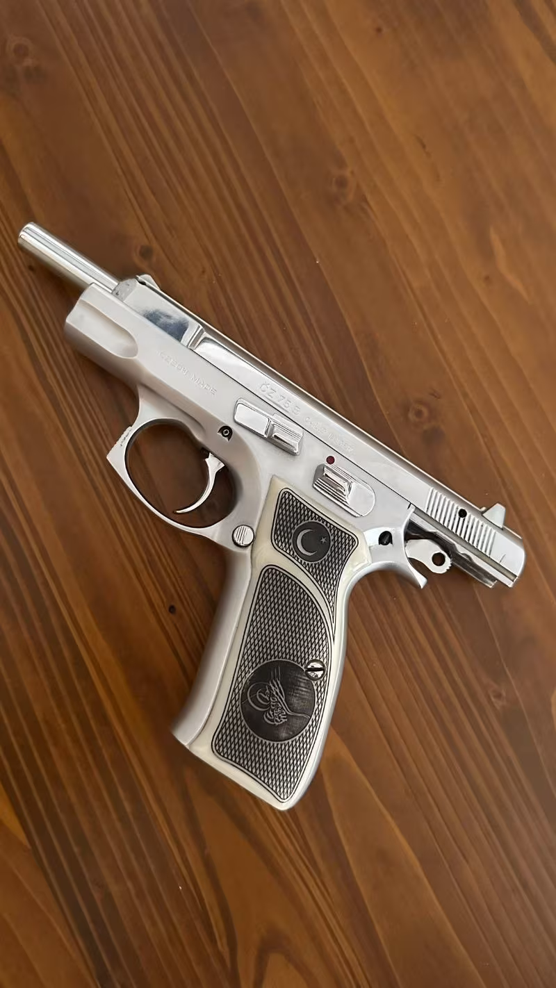Memurdan temiz CZ 75 B