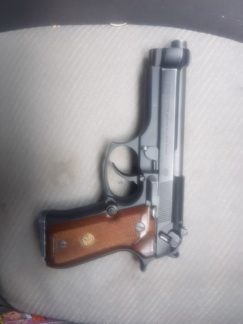 Açık beretta italyan