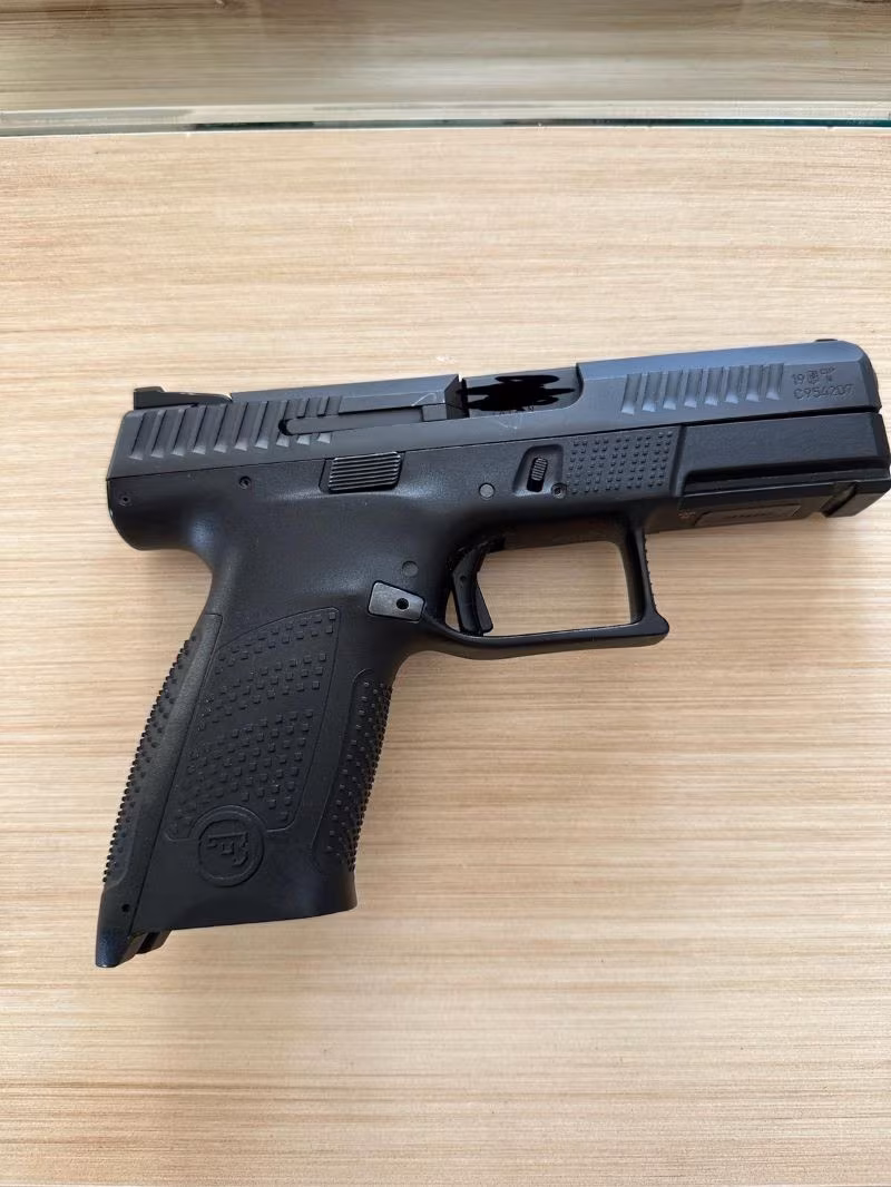 CZP10C-SEVEREK TAŞIDIĞIM SİLAHIMI SATIYORUM