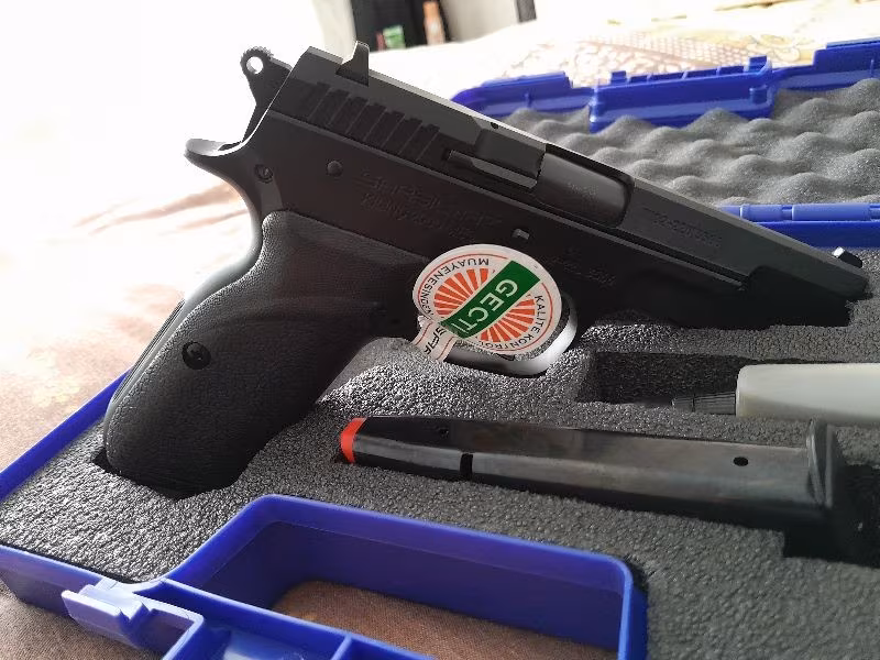 Sıfır Garanti belgeli ruhsatli Sarsilmaz Kılınç 2000 mega