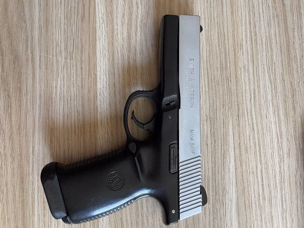Memurdan SMİTH WESSON SW9F 17+1