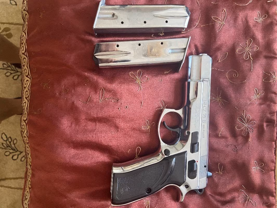 Emekli kamu görevlisinden