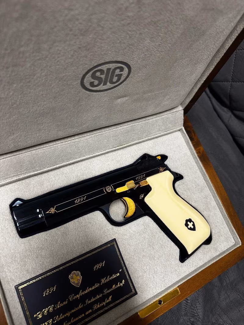 SİG BLUE HELVETİCA