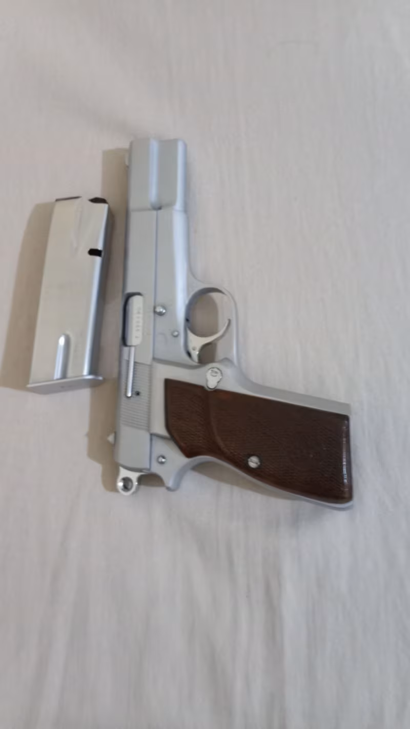 Yeni krom kaplamalı Browning