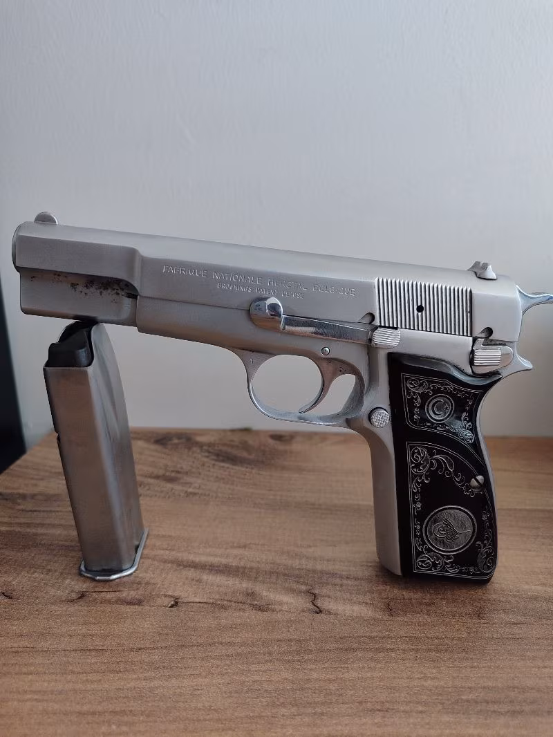 Polisten temiz Browning