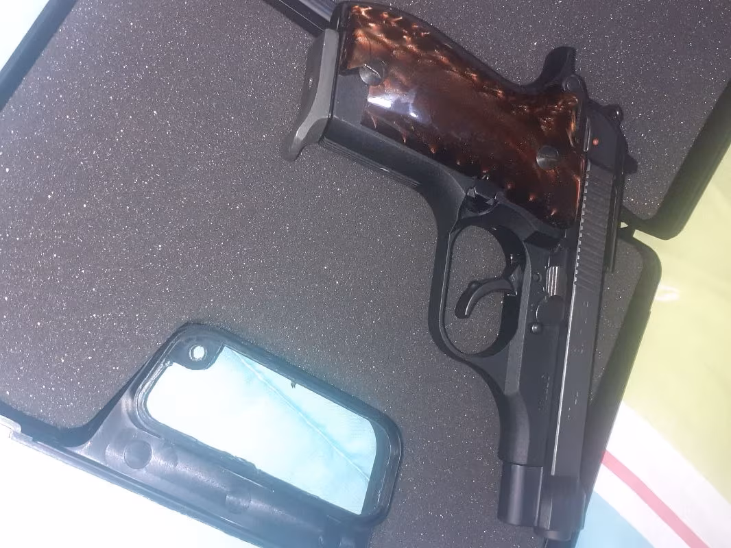 Emekli Emniyet görevlisinden satılık