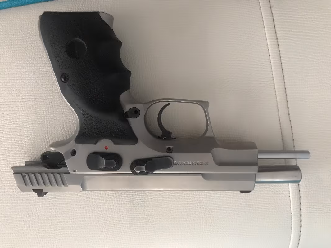 Temiz uygun kılınç 2000