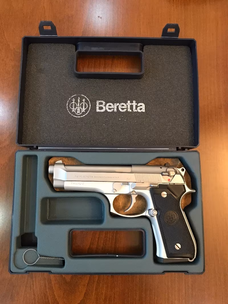 Tek Mermi Atılmadı. Beretta F92 İnox. Sıfır Ayarında.