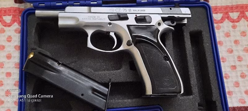 CZ 75 B