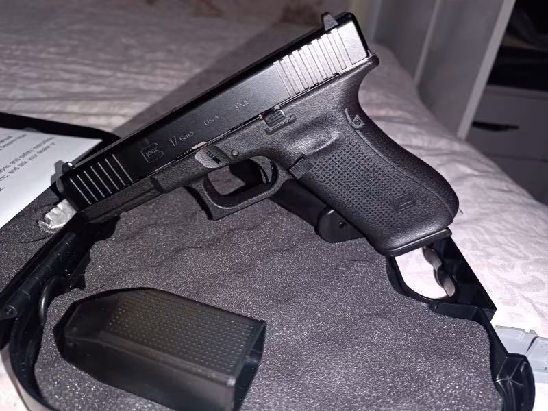 SIFIR TC GLOCK 17GEN5 TÜRKİYE'DE SADECE 100 TANE GELEN KOLLEKSİYONLUK ÖZEL ÜRETİM