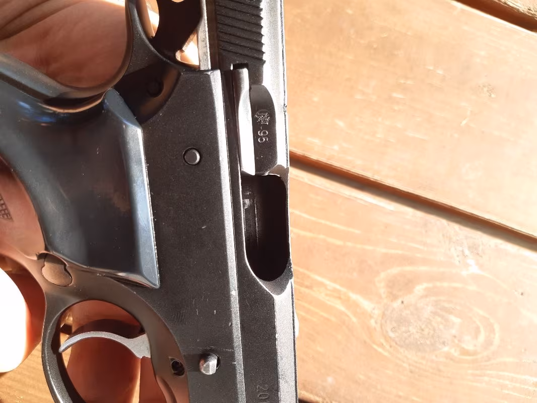 Boyasız 95 Yapım Cz75B