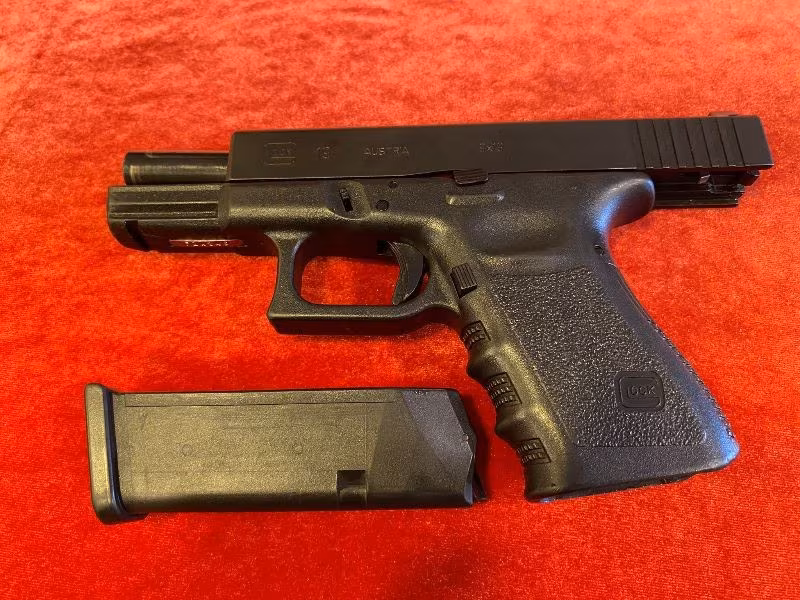 Sahibinden Temiz Glock 19 Gen3 9x19 mm tabanca