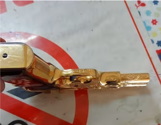 EMEKLİ EMNİYET GÖREVLİSİNDEN SIFIR AYARINDA ALTIN KAPLAMA İŞLEMELİ SARSILMAZ KILINÇ 2000 LIGHT.  - 55.000 TL.