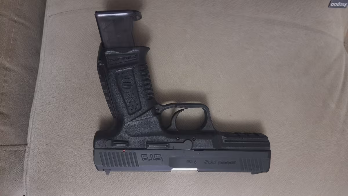 Kullanilmamis bulundurma ruhsatli SARSILMAZ ST 9 9x19