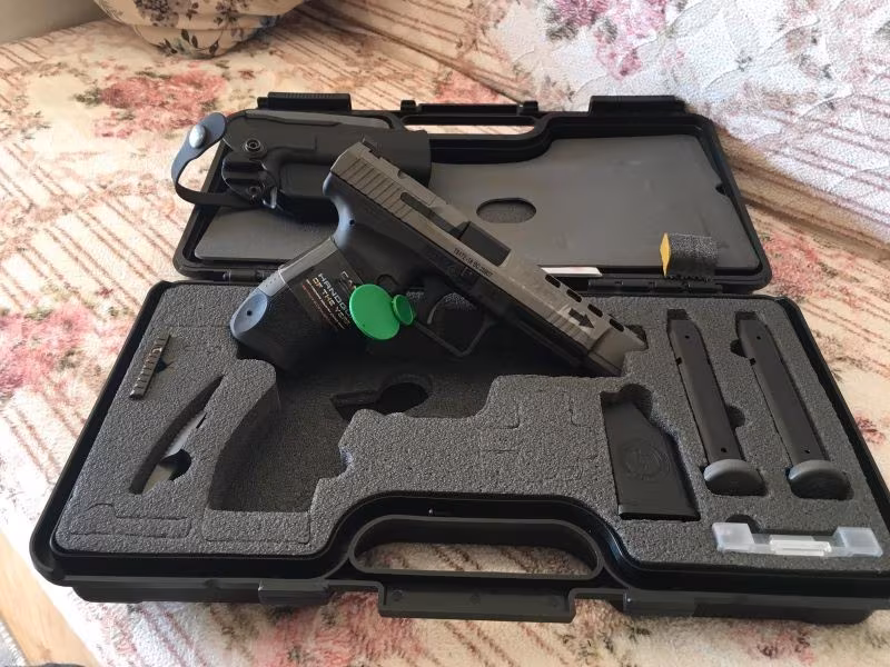 Çok acil Polis memurundan sıfır kutusunda canik TP9 sfx tungsten