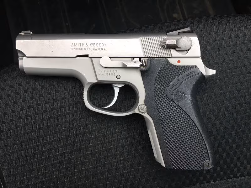 UYGUN FİYATLI, TEMİZ-BAKIMLI, ORJİNAL, 6906 SMİTH & WESSON.