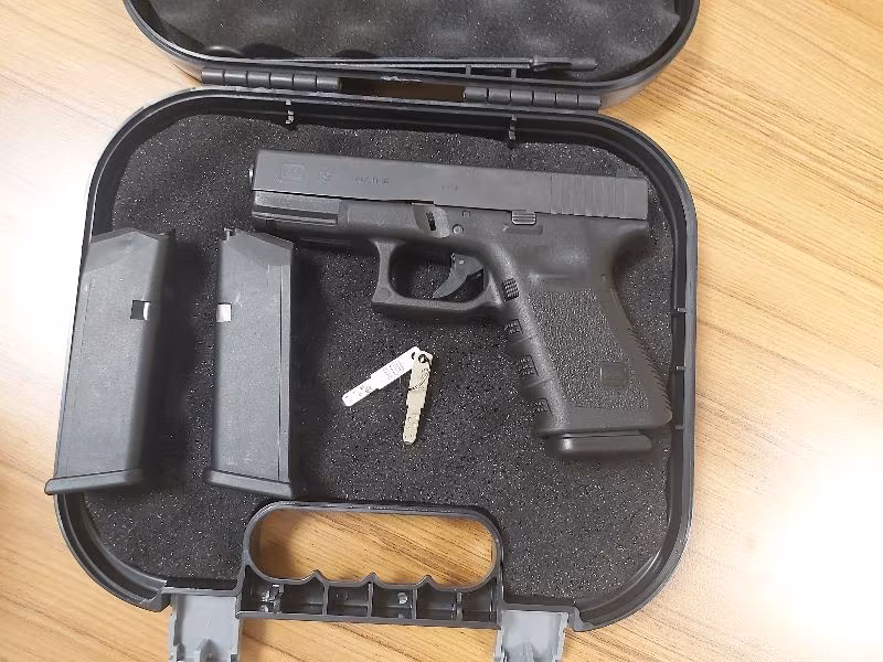 19750 acil Glock anahtarli 19