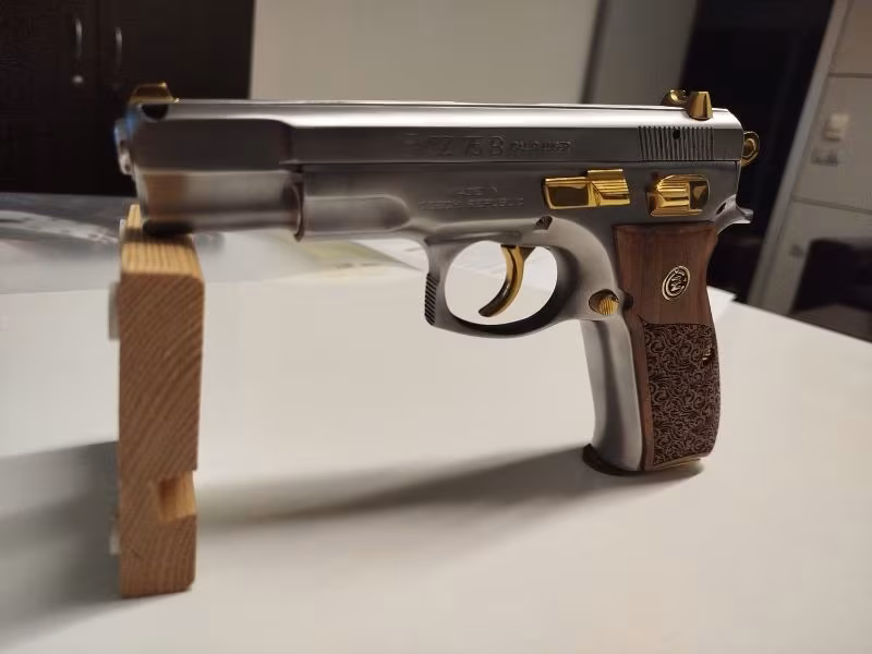 CZ 75B CAL 9 LUGER