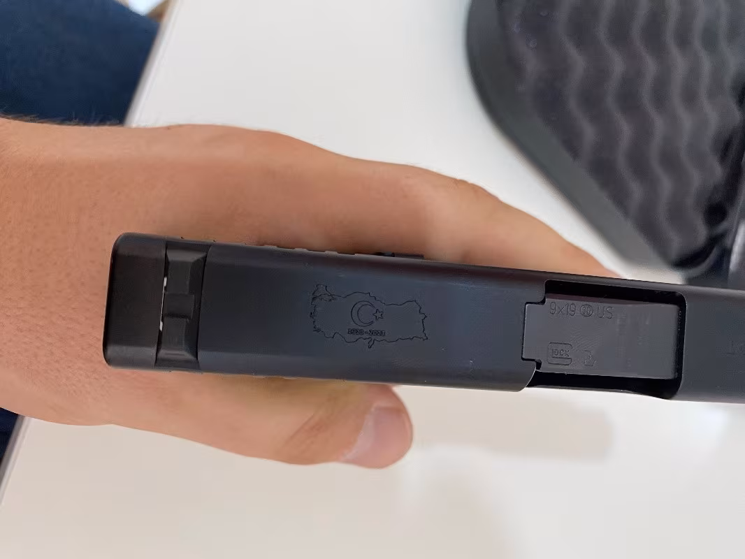 Glock g48 100. Yıl özel seri