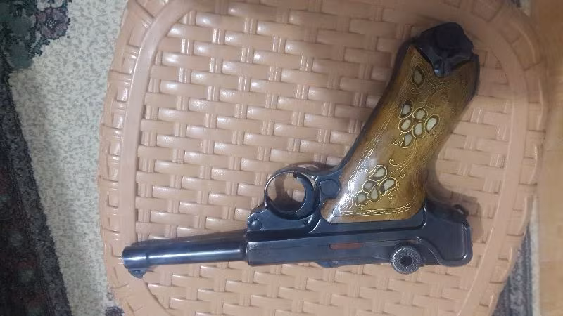 Makaralı PARABELLUM LUGER P08