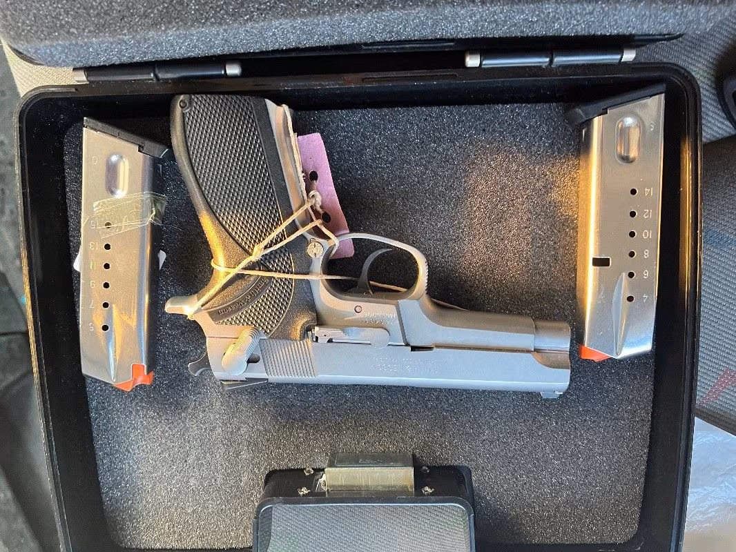 Swit Wesson 5906 15+1 çift şarjör