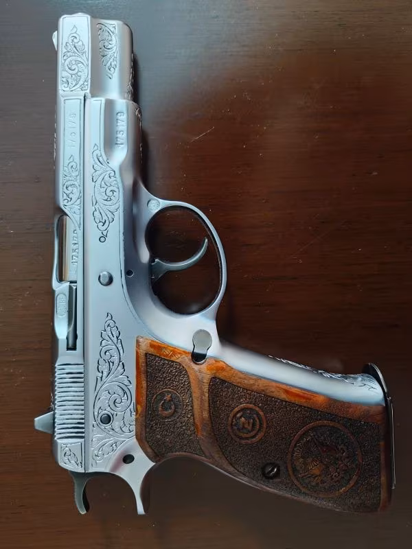 EMEKLİ POLİSTEN İLK SERİ EFSANESİ CZ 75 MODEL A 15+1 (9x19 mm)