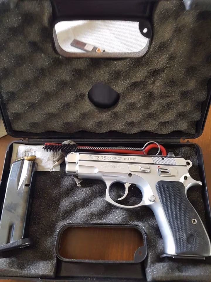 FİYAT DÜŞTÜ SON FIRSAT.   TEMİZ CZ 75 COMPACT 8750 TL