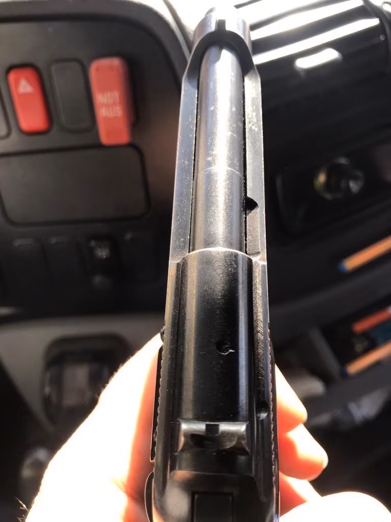 Orijinal düğmeli beretta mod 70